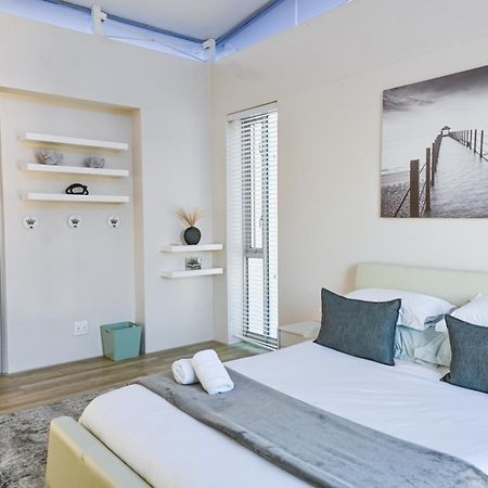 Gnd Properties Luxury Holiday Home 포트엘리자베스 외부 사진