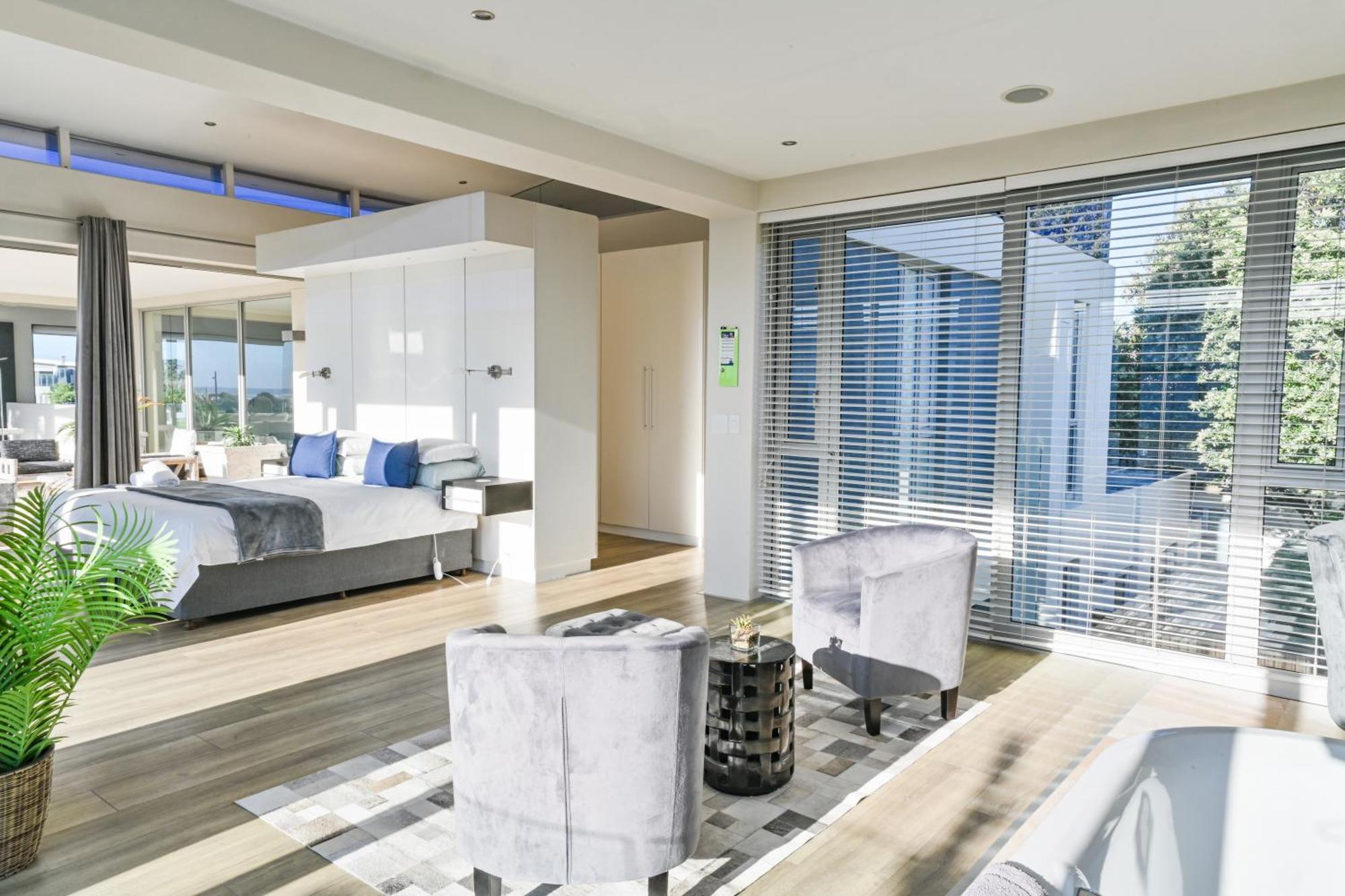 Gnd Properties Luxury Holiday Home 포트엘리자베스 외부 사진